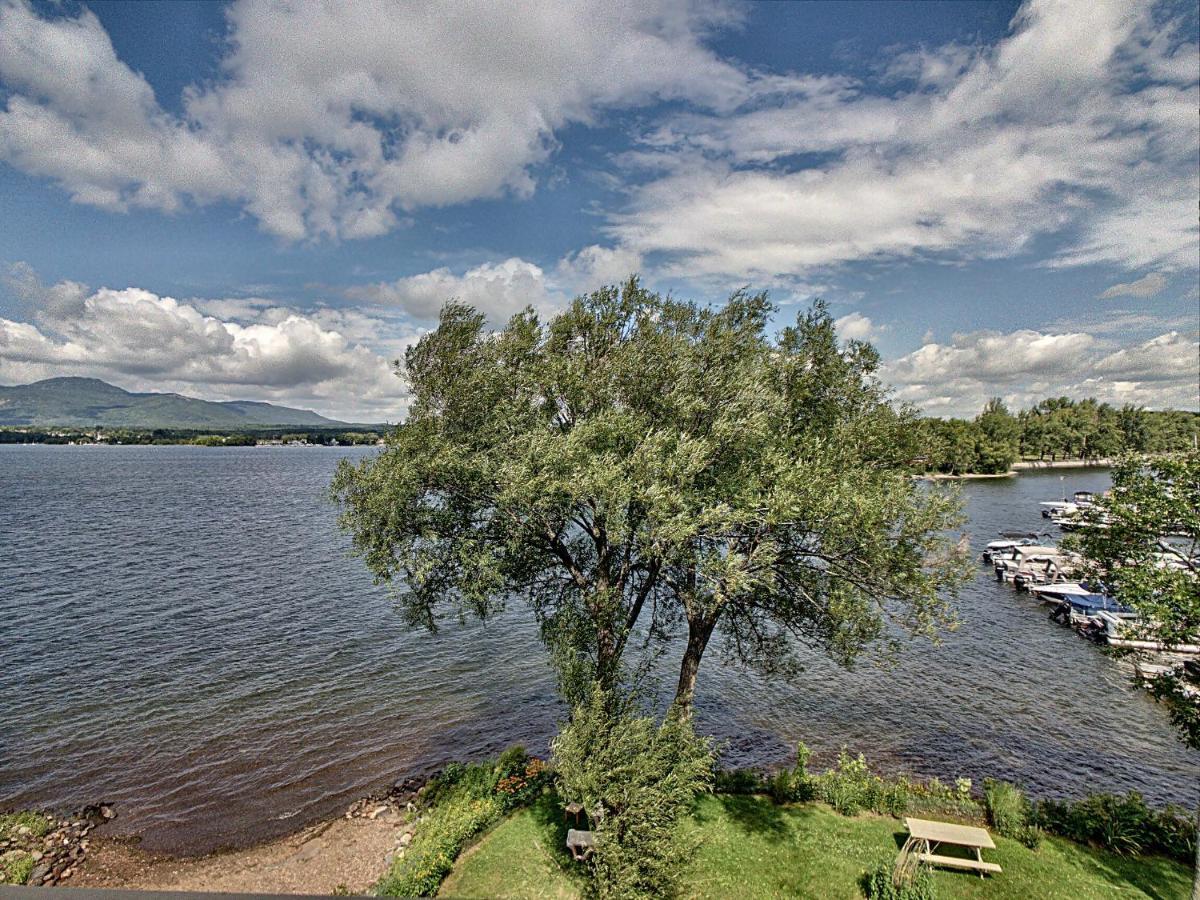 Location Tourisme Estrie - Oberge Du Village Magog Eksteriør billede