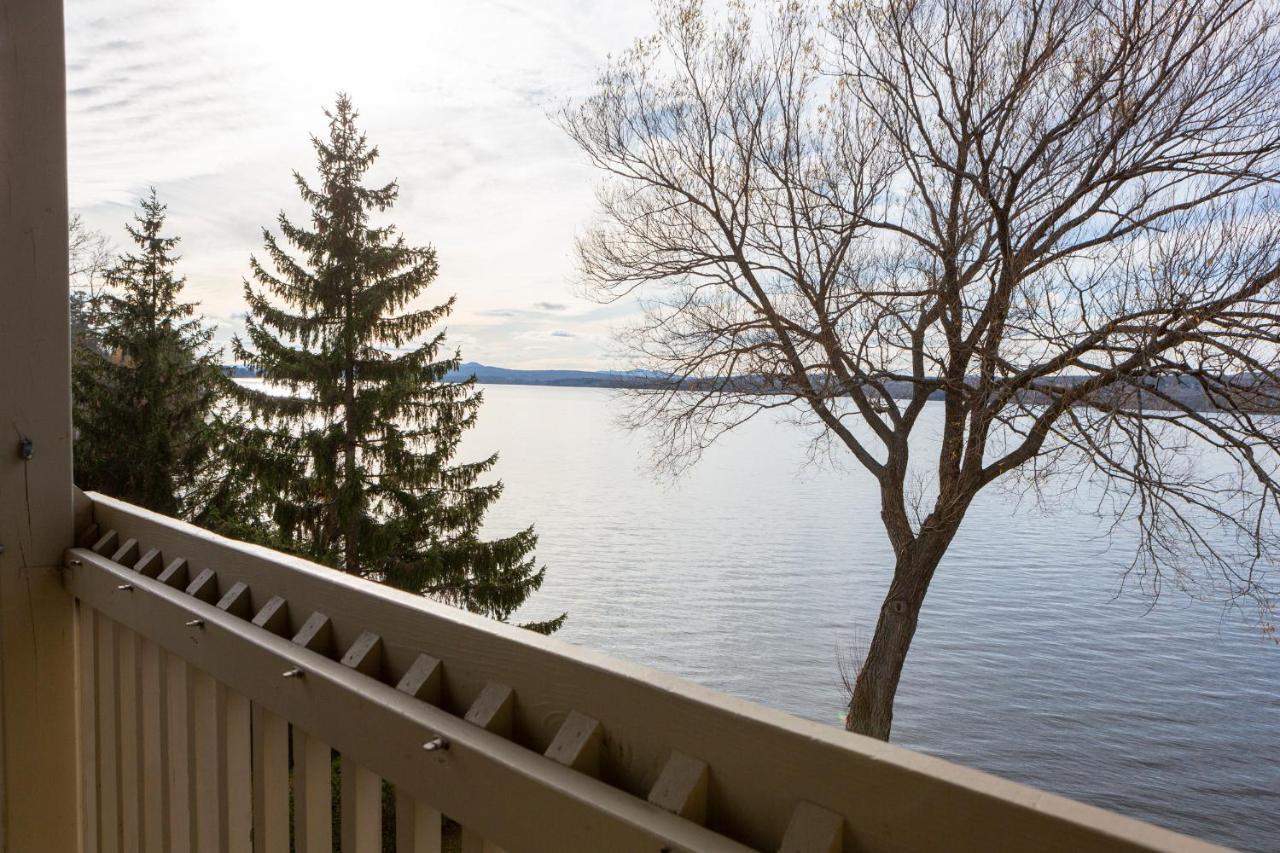 Location Tourisme Estrie - Oberge Du Village Magog Eksteriør billede